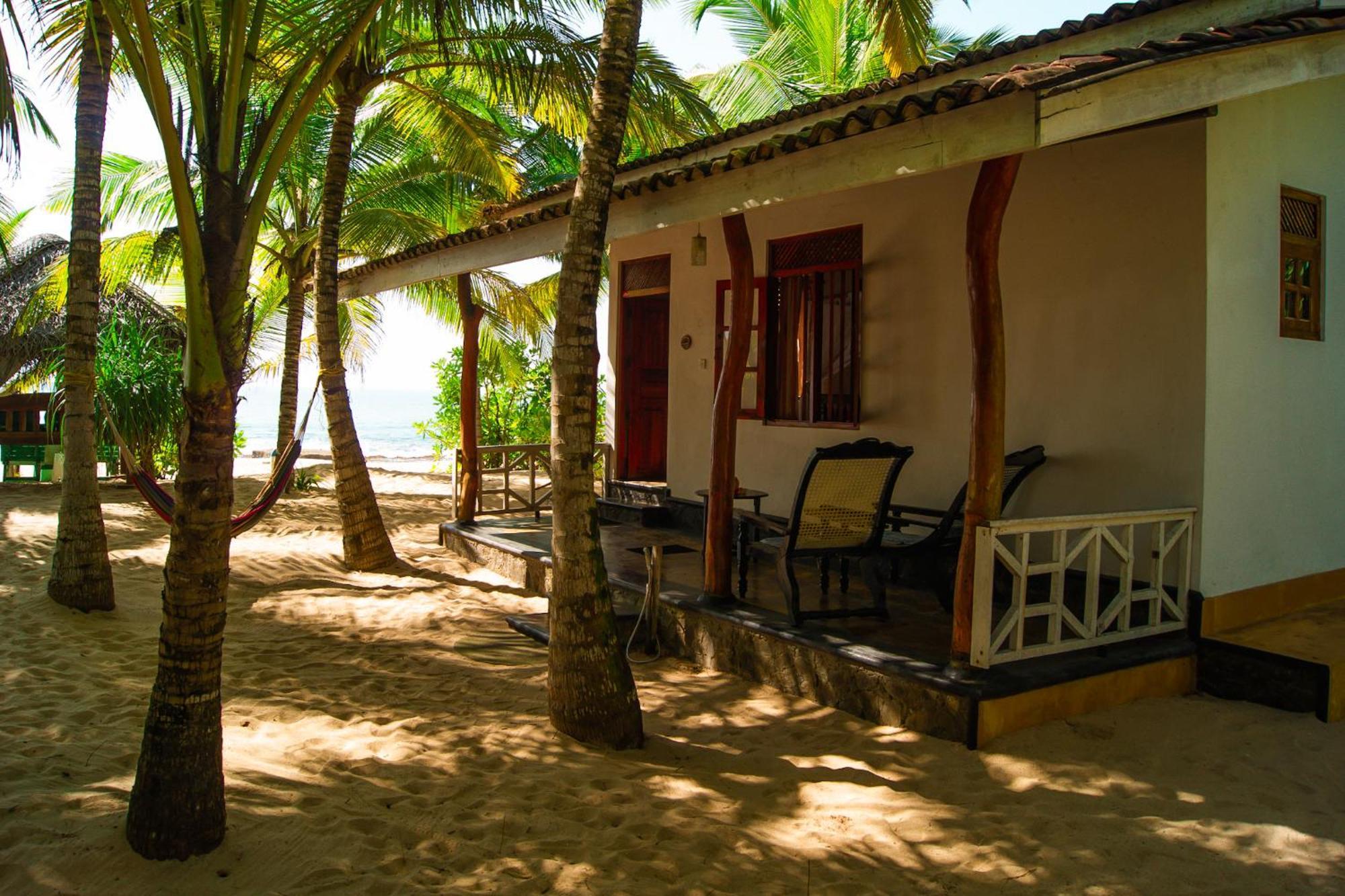 Ibisbird Beach Bungalows, Sport, Spa And Restaurant Tangalle Exterior photo